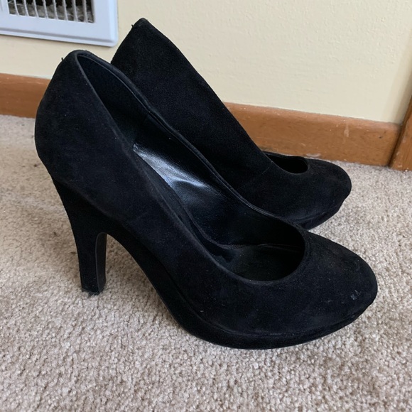 Sexy heels - Picture 3 of 4